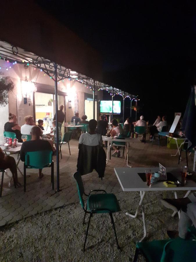 Camping Les Lavandes, Castellane Exterior foto